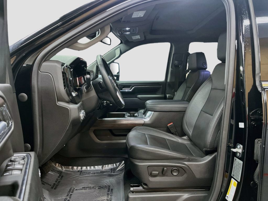Used 2024 GMC Sierra 2500 SLT w/ SLT Premium Package AWD/4WD image 22