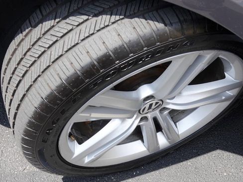 Used 2013 Volkswagen Passat TDI SEL Premium image 36