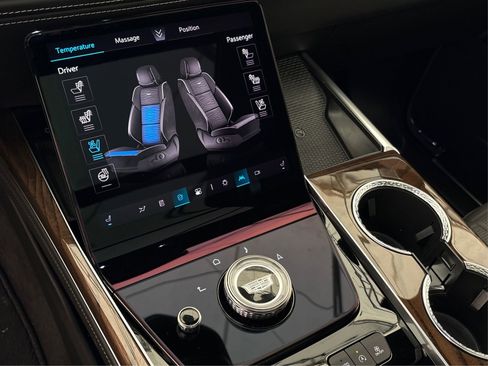 New 2025 Cadillac Escalade Sport Platinum image 34