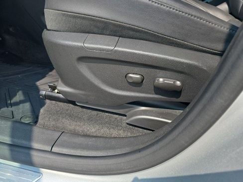 Used 2022 Buick Encore Preferred w/ Safety Package AWD/4WD image 17