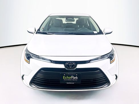 Used 2023 Toyota Corolla LE w/ Carpet Mat Package (TMS) image 2