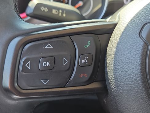 Used 2018 Jeep Wrangler Unlimited Sport S AWD/4WD image 21