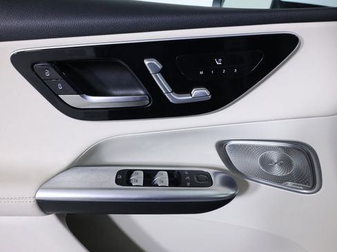 Used 2026 Mercedes-Benz GLC 300 4MATIC image 10