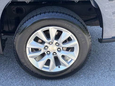 Used 2022 Chevrolet Silverado 1500 Custom RWD image 11