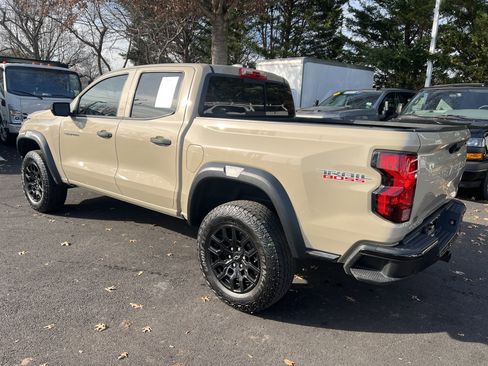 Certified 2023 Chevrolet Colorado Trail Boss w/ Technology Package image 8