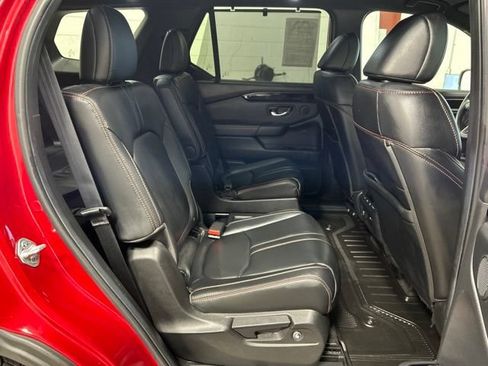 Certified 2025 Honda Pilot TrailSport image 20