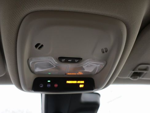 Used 2023 Buick Encore GX Select w/ Safety Package II image 17