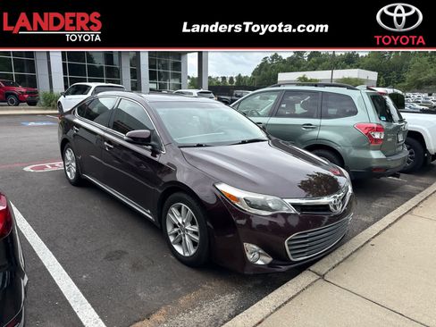 Used 2015 Toyota Avalon XLE Premium FWD image 1