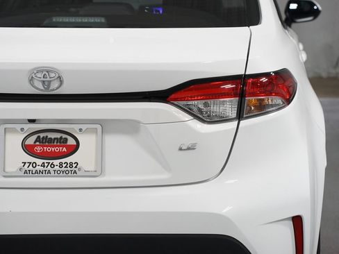Certified 2025 Toyota Corolla LE w/ Convenience Package FWD image 10