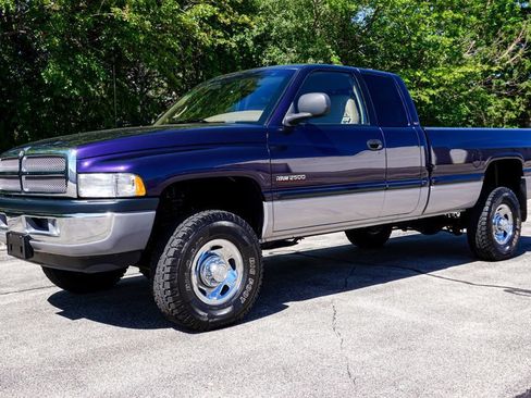 Used 1999 Dodge Ram 2500 Truck 4x4 Quad Cab image 5