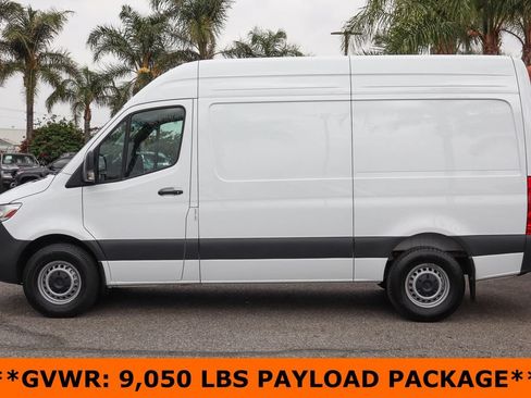 Used 2025 Mercedes-Benz Sprinter 2500 image 5