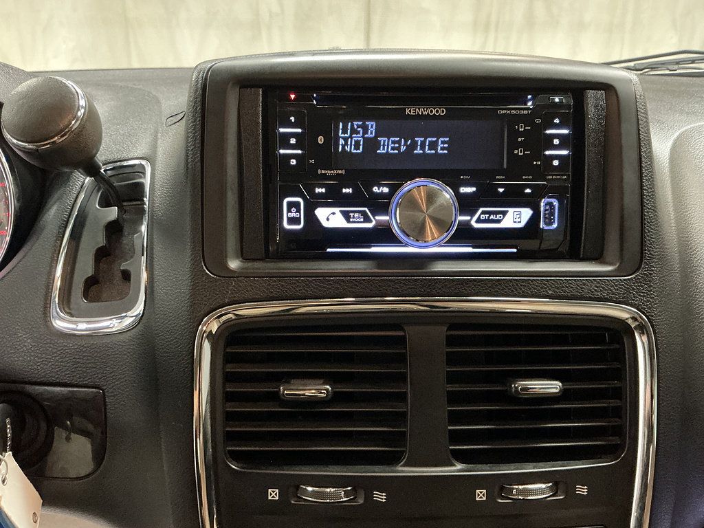 Used 2014 Dodge Grand Caravan SE w/ Quick Order Package 29E SE FWD image 14
