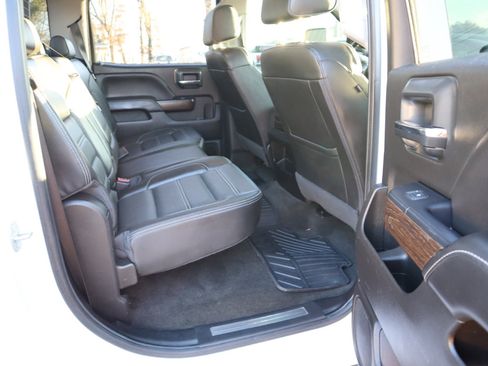 Used 2018 GMC Sierra 3500 Denali w/ Duramax Plus Package image 18