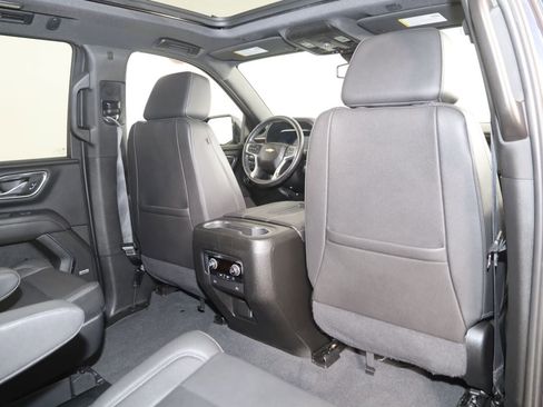 Used 2023 Chevrolet Tahoe LT AWD/4WD image 16