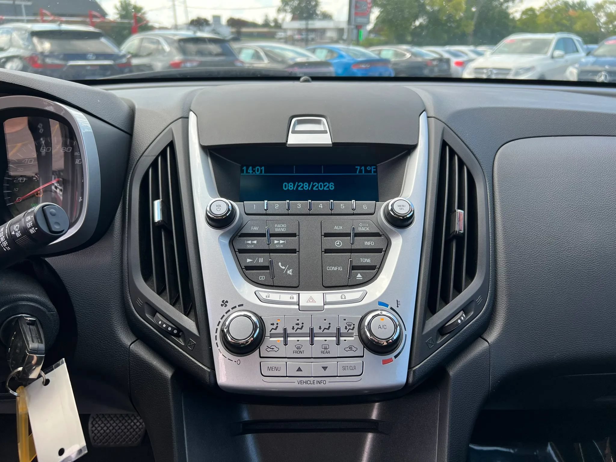 Used 2015 Chevrolet Equinox LS FWD image 17