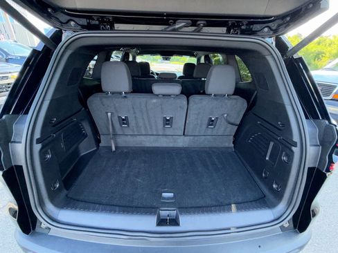 New 2026 GMC Acadia Elevation w/ LPO, Floor Liner Package AWD/4WD image 26