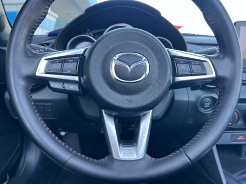 Used 2019 MAZDA MX-5 Miata Sport RWD image 22