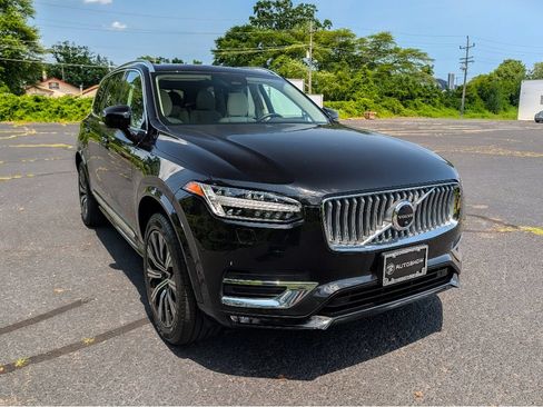 Used 2023 Volvo XC90 B6 Plus w/ Protection Package Premier AWD/4WD image 3