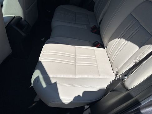 Used 2024 Honda HR-V EX-L image 12