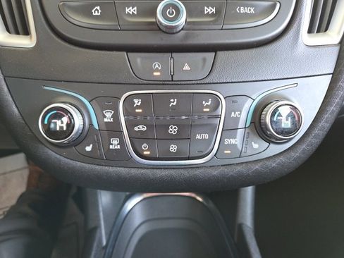 Used 2024 Chevrolet Malibu LT image 49
