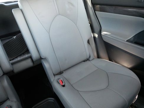 Certified 2020 Toyota Highlander Limited image 14