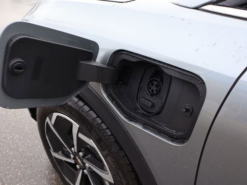 New 2026 Chevrolet Equinox EV LT image 6