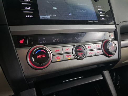 Used 2016 Subaru Legacy 2.5i Limited image 17