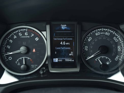 Used 2021 Toyota Tacoma TRD Pro AWD/4WD image 22