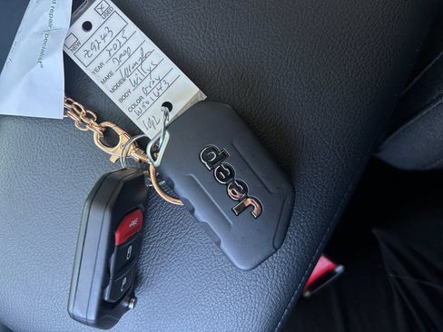 Used 2025 Jeep Wrangler Unlimited Sport AWD/4WD image 35
