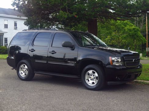 Used 2009 Chevrolet Tahoe LT AWD/4WD image 6