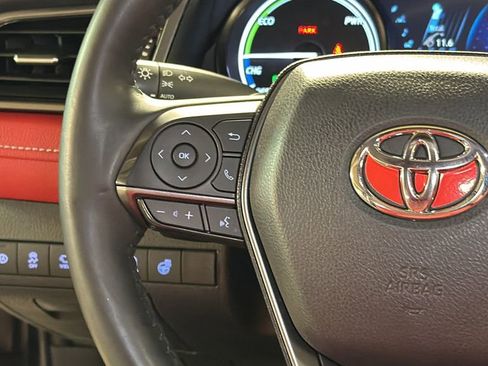 Used 2022 Toyota Camry XSE w/ Navigation Upgrade Package image 18