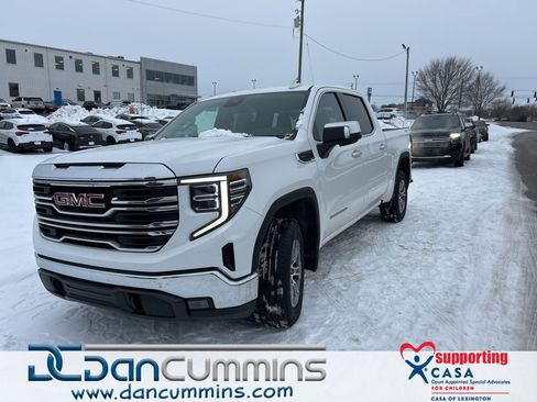 Used 2024 GMC Sierra 1500 SLT image 1