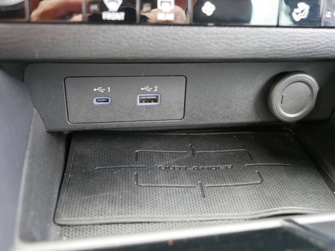 Used 2023 Mitsubishi Outlander SE AWD/4WD image 26