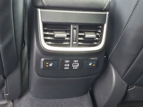 Certified 2024 Subaru Outback Limited AWD/4WD image 12
