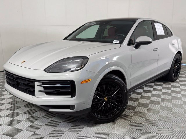 Used 2024 Porsche Cayenne Coupe AWD/4WD image 1