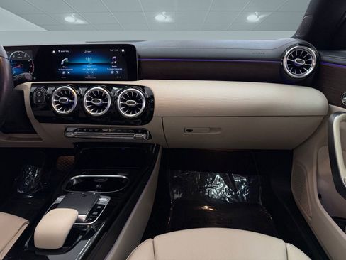 Used 2020 Mercedes-Benz CLA 250 CLA 250 image 25