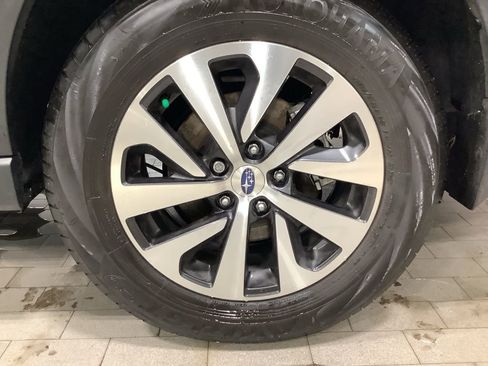 Used 2025 Subaru Outback Premium image 23