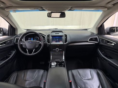 Used 2020 Ford Edge Titanium w/ Equipment Group 301A AWD/4WD image 22