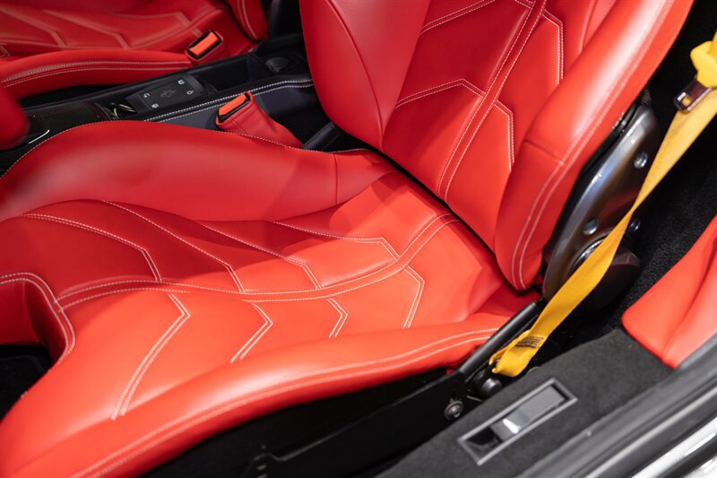Used 2015 Ferrari 458 Italia Coupe RWD image 14