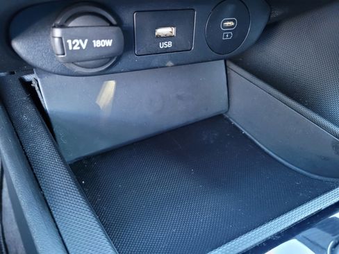 Certified 2025 Hyundai Elantra SE image 25