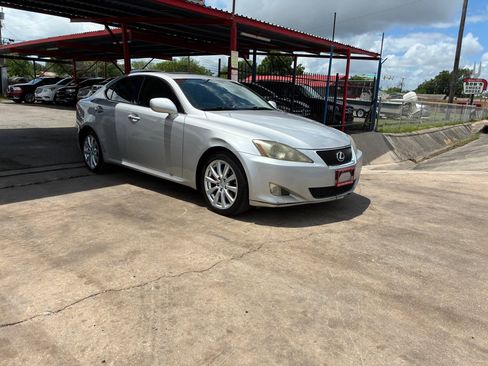 Used 2006 Lexus IS 250 RWD image 2
