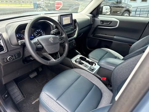 Used 2024 Ford Bronco Sport Outer Banks w/ Tech Package AWD/4WD image 8