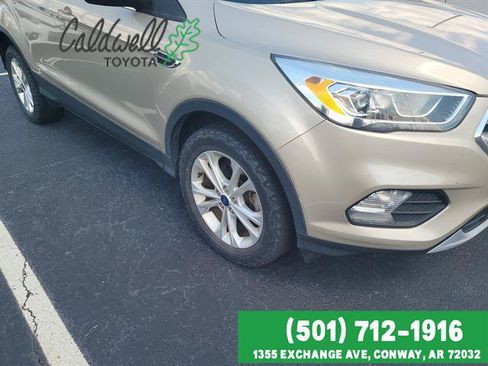 Used 2018 Ford Escape SEL FWD image 4