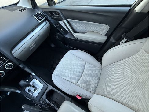 Used 2018 Subaru Forester 2.5i Premium w/ All-Weather Package AWD/4WD image 12