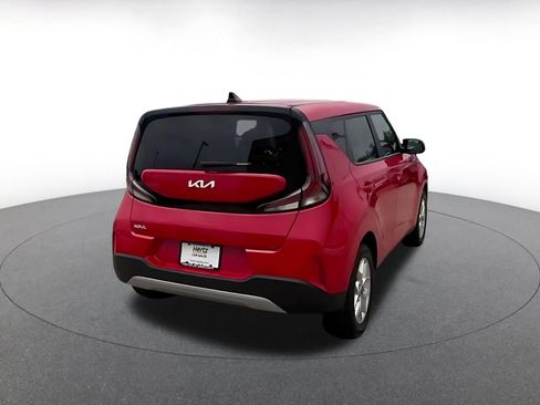 Used 2025 Kia Soul LX w/ LX Technology Package FWD image 14