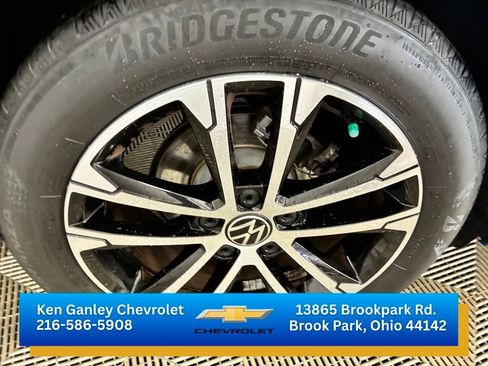 Used 2024 Volkswagen Jetta Sport FWD image 25