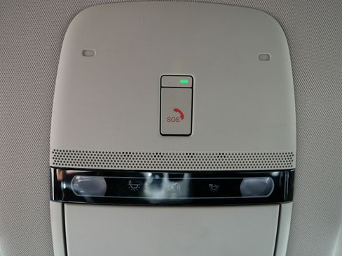 Certified 2024 Nissan Ariya AWD image 32