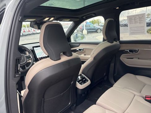 Used 2026 Volvo XC90 B6 Plus AWD/4WD image 29