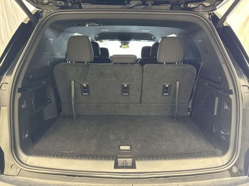 Certified 2025 Chevrolet Traverse LT FWD image 24