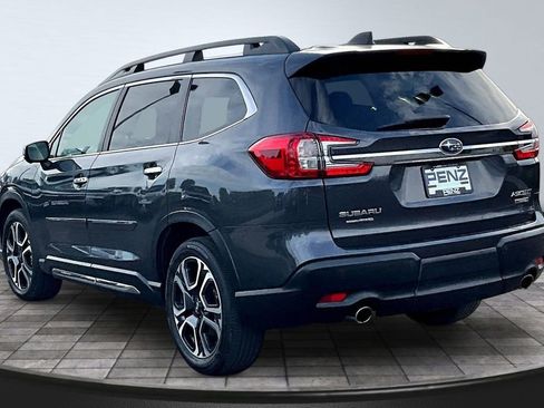 Used 2023 Subaru Ascent Touring AWD/4WD image 4